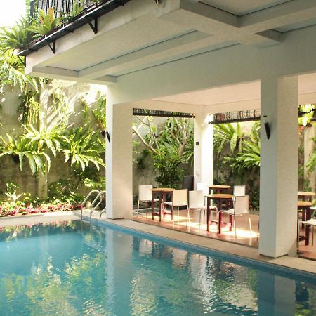 Rion Hostel Bogor Eksteriør billede