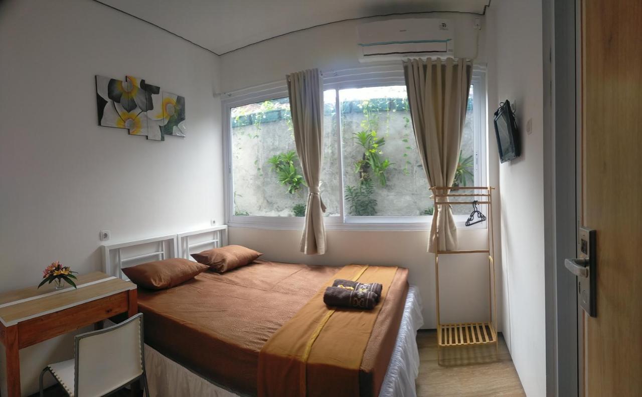 Rion Hostel Bogor Eksteriør billede