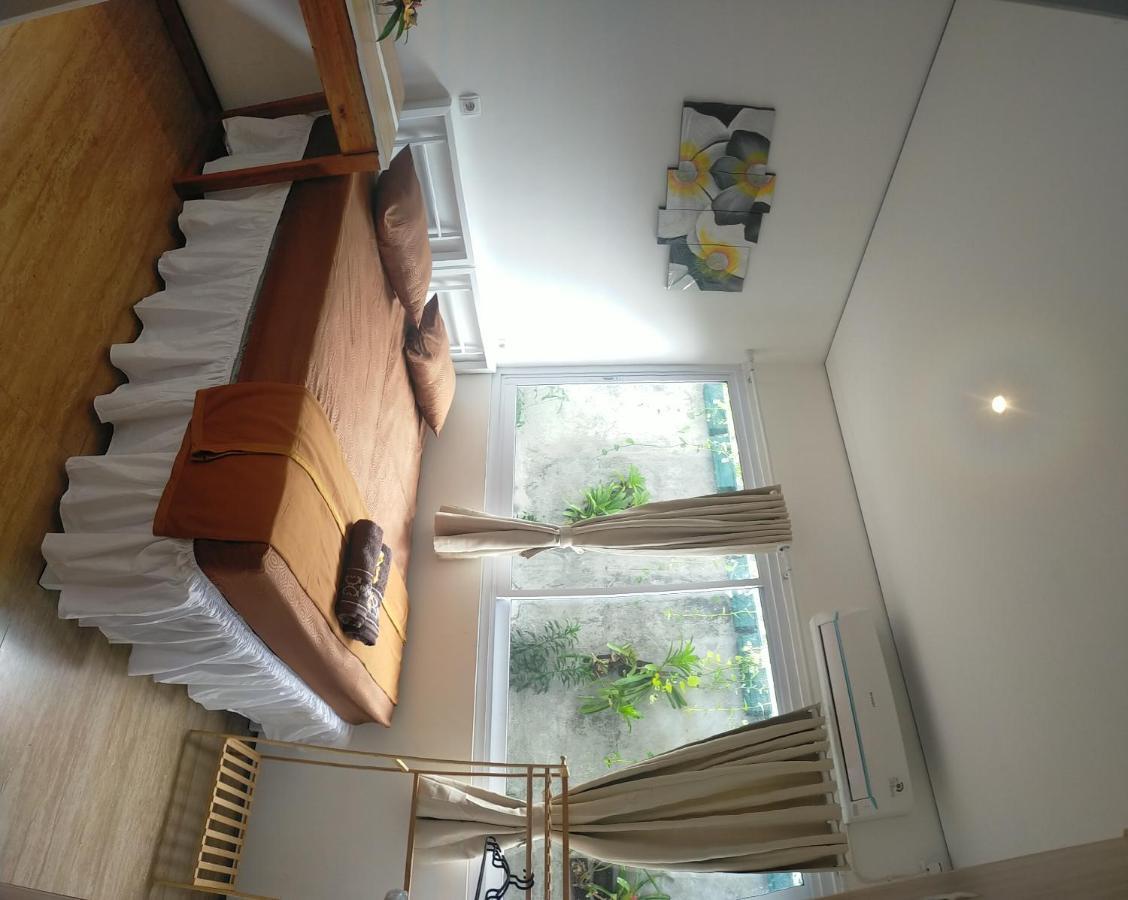 Rion Hostel Bogor Eksteriør billede